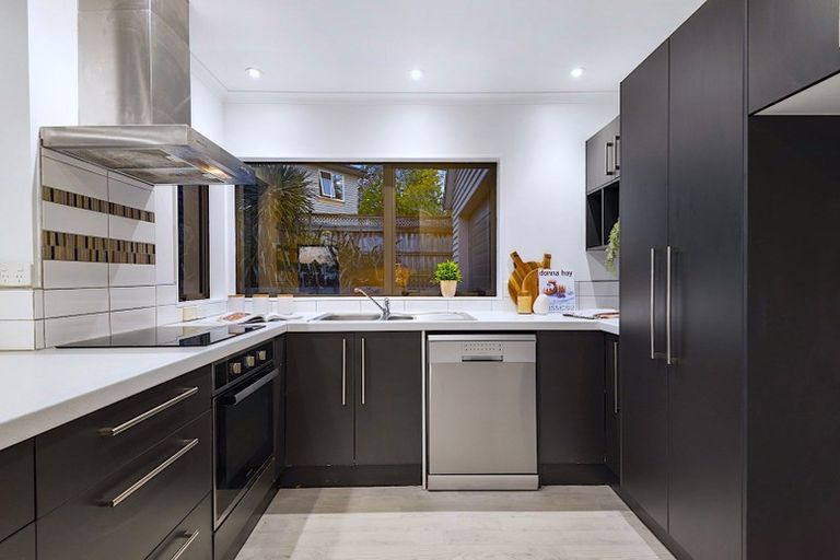 Photo of property in 44a Baird Street, Howick, Auckland, 2014