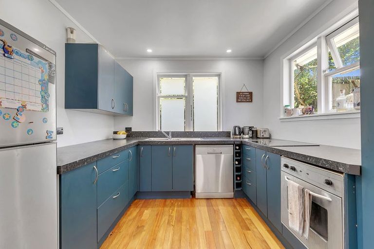 Photo of property in 26 Thompson Grove, Ranui, Porirua, 5024