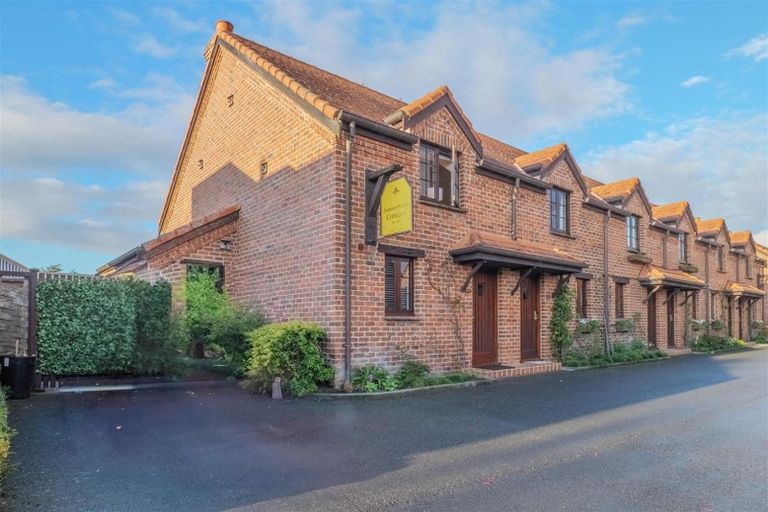 Photo of property in Summerhouse Cottages, Unit 201, 1/3 Quiet Woman Way, Monaco, Nelson, 7011