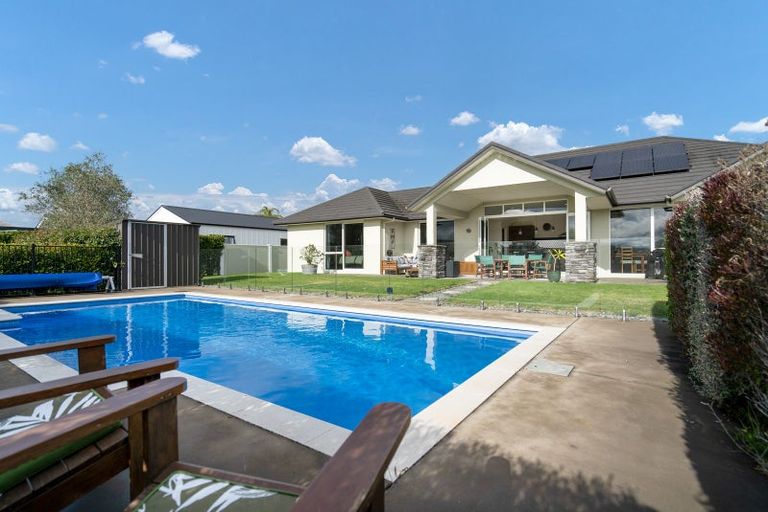 Photo of property in 13 Alan Livingston Drive, Cambridge, 3434