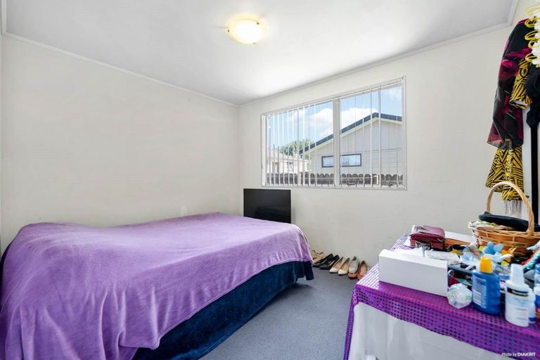 Photo of property in 1/82 Palmers Road, Clendon Park, Auckland, 2103