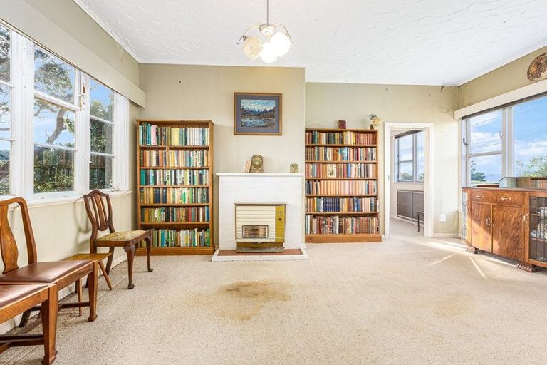 Photo of property in 131 Nevay Road, Miramar, Wellington, 6022