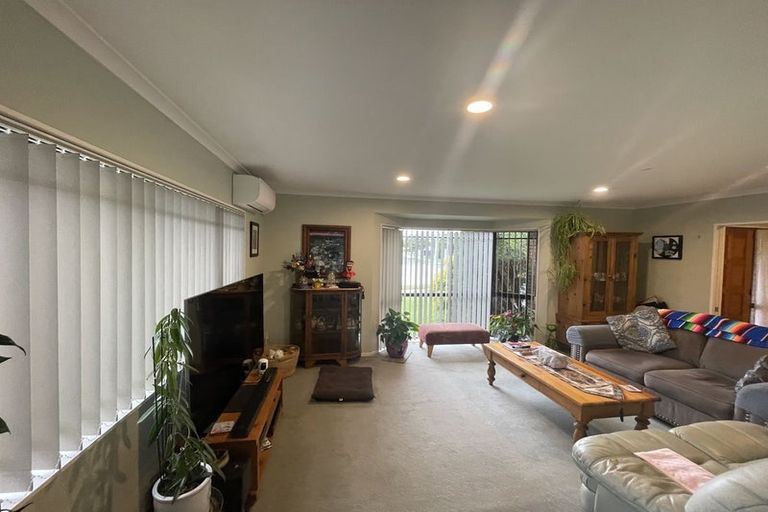 Photo of property in 236 Kilkenny Drive, East Tamaki Heights, Auckland, 2016