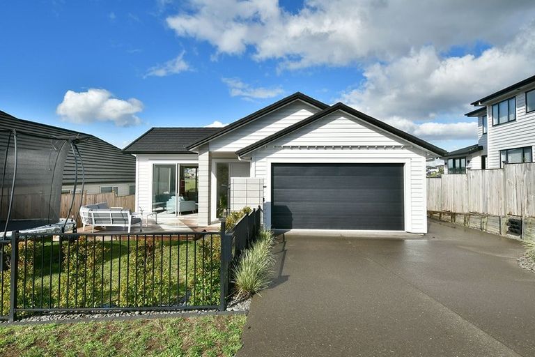 Photo of property in 114 Ormonde Drive, Silverdale, 0932