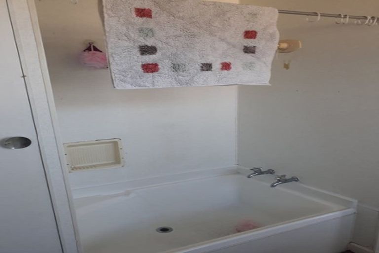 Photo of property in 99 Dunns Avenue, The Pines Beach, 7630