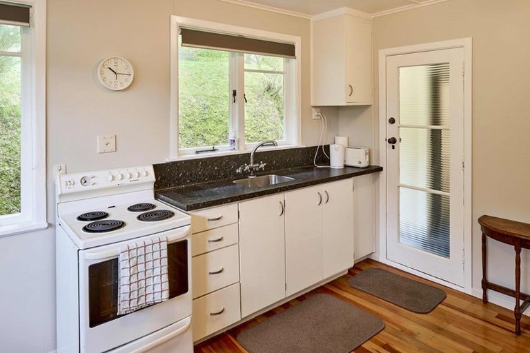 Photo of property in 381a Karori Road, Karori, Wellington, 6012