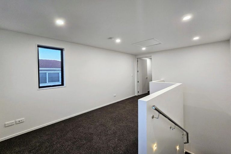 Photo of property in 8 Lewis Road, Pakuranga, Auckland, 2010