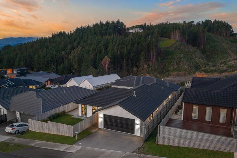 Photo of property in 19 Schooner Drive, Whitby, Porirua, 5024