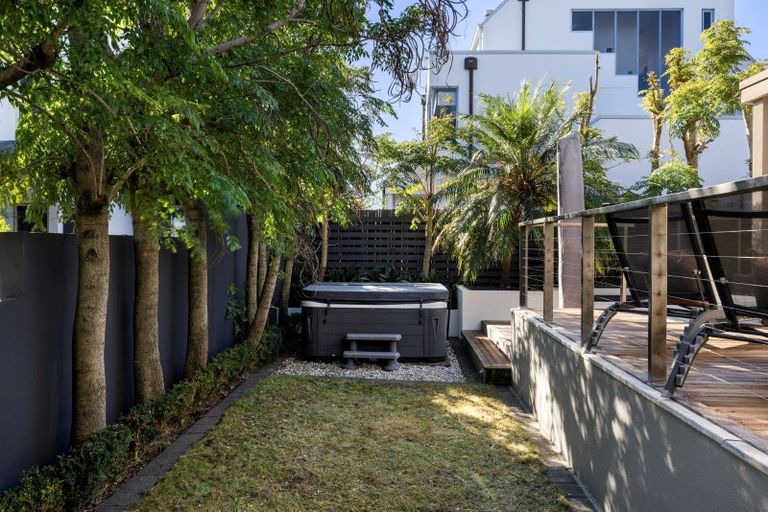 Photo of property in 91 Muricata Avenue, Mount Maunganui, 3116