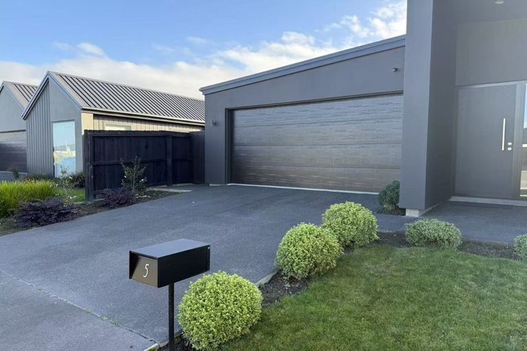 Photo of property in 5 Borthwick Street, Belfast, Christchurch, 8051