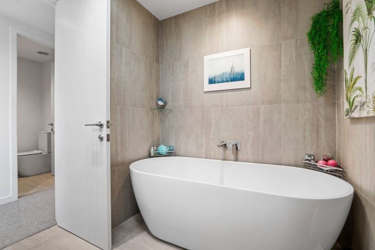 Photo of property in 100 Buckley Avenue, Hobsonville, Auckland, 0616