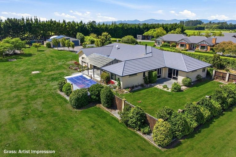 Photo of property in 32 Devine Drive, Rolleston, Christchurch, 7678