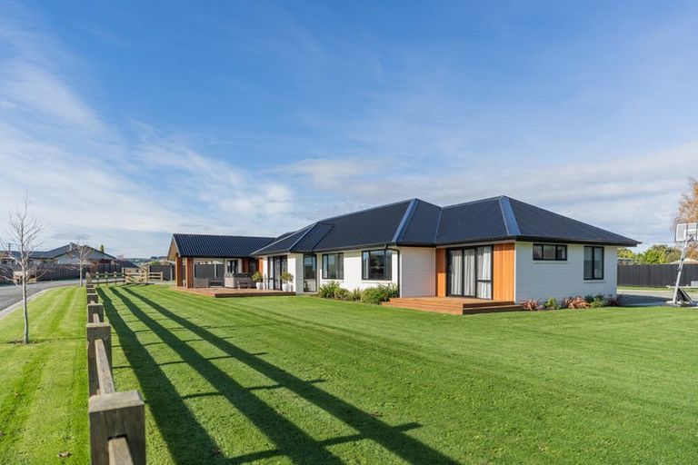 Photo of property in 1 Kereru Lane, Gore, 9710