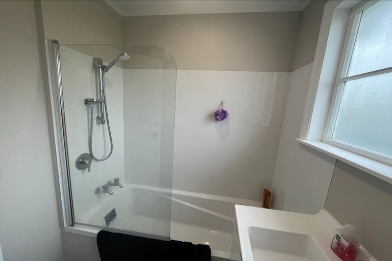 Photo of property in 11 Goldsmith Crescent, Levin, 5510