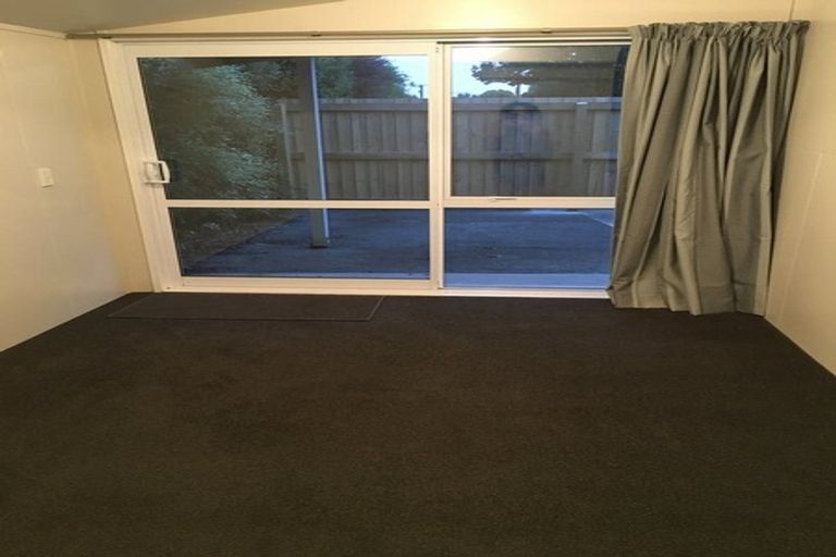 Photo of property in 23 Haslett Place, Upper Riccarton, Christchurch, 8041