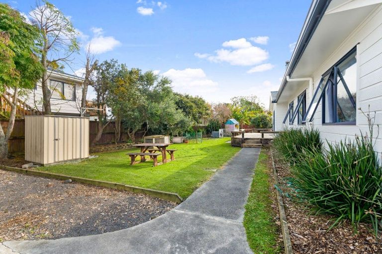 Photo of property in 13 Stevenson Road, Clarks Beach, 2122