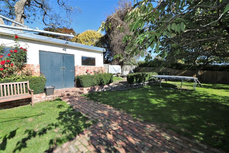 Photo of property in 14 Grasmere Street, Waimataitai, Timaru, 7910