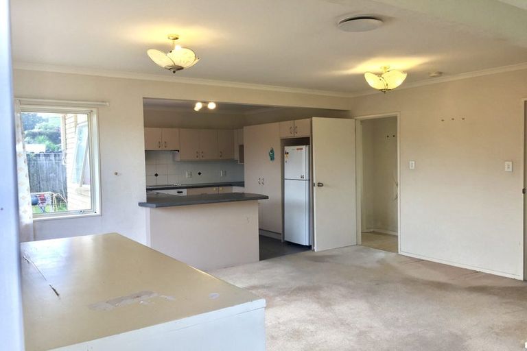 Photo of property in 17 Emmerdale Avenue, Papakura, 2110