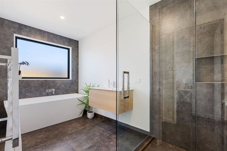 Photo of property in 1 Hiller Green Street, Halswell, Christchurch, 8025