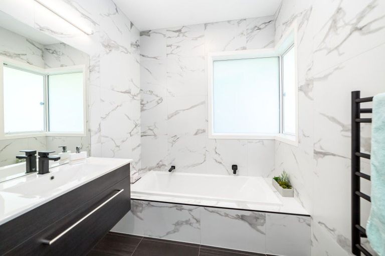 Photo of property in 31 Westwood Avenue, Greytown, 5712