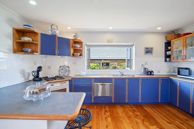 Photo of property in 67 Elsie Drive, Waiuku, 2123