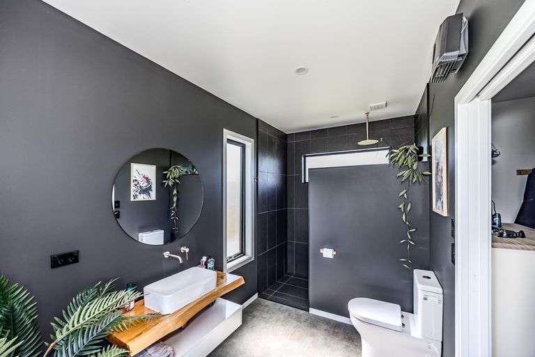 Photo of property in 389 Teschemakers Road, Teschemakers, Oamaru, 9492