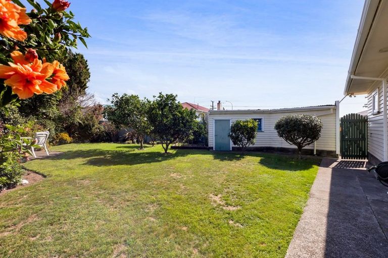 Photo of property in 3 Watene Crescent, Waitara, 4320