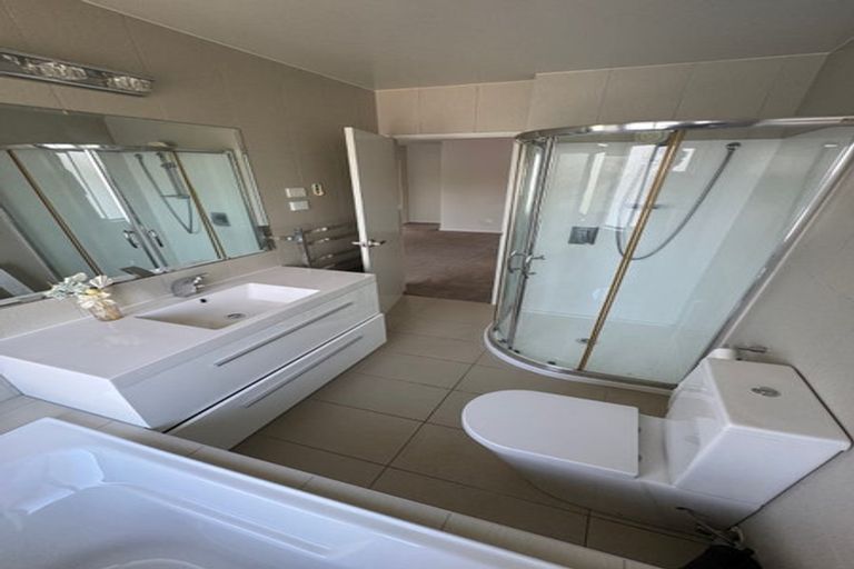 Photo of property in 55a Te Kanawa Crescent, Henderson, Auckland, 0610