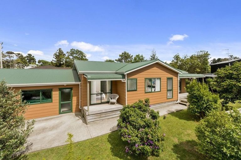 Photo of property in 9c John F Kennedy Place, Glen Eden, Auckland, 0602