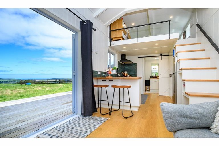 Photo of property in 361c Muriwai Valley Road, Muriwai, 0881