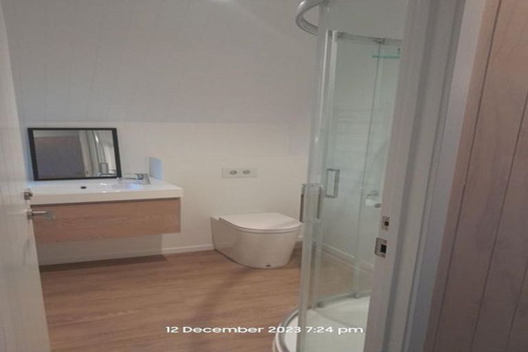 Photo of property in 80 Highland Park Drive, Highland Park, Auckland, 2010