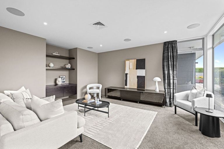 Photo of property in 2 Aglaia Place, Cracroft, Christchurch, 8022