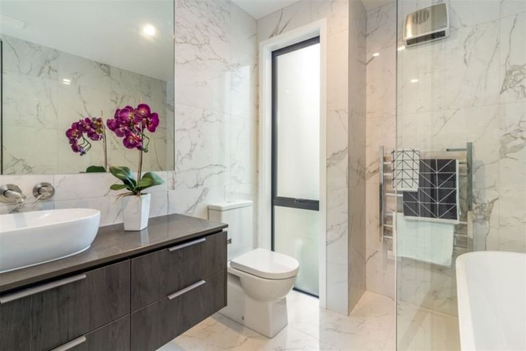 Photo of property in 43 Chepstow Avenue, Fendalton, Christchurch, 8052