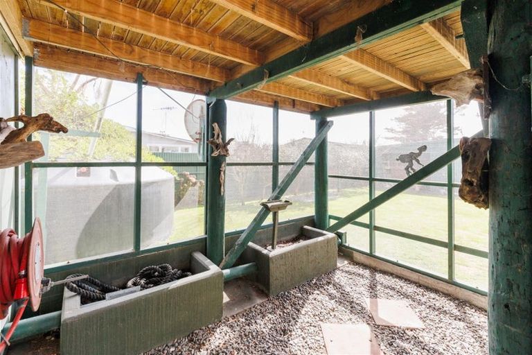 Photo of property in Build Inn, 1942 Parewanui Road, Parewanui, Bulls, 4894