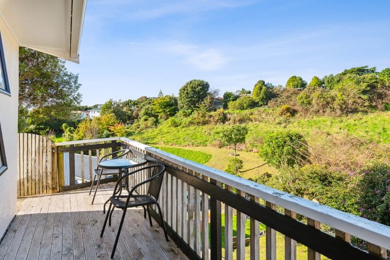 Photo of property in 2/17 Rose Street, Ranui, Porirua, 5024