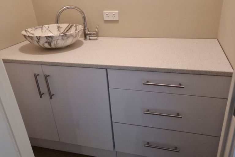 Photo of property in 92b Scott Road, Stanmore Bay, Whangaparaoa, 0932