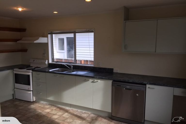 Photo of property in 1/14 Plunket Avenue, Petone, Lower Hutt, 5012