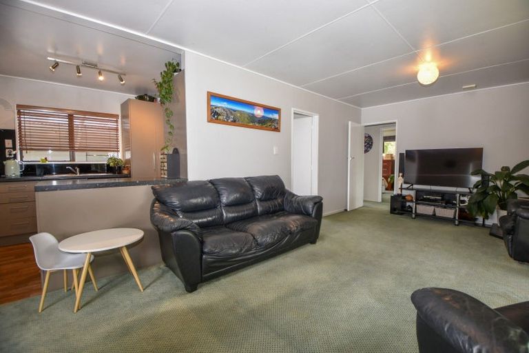 Photo of property in 9 Baillie Crescent, Carterton, 5713
