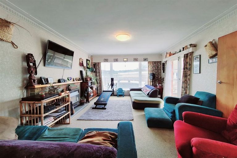 Photo of property in 12 Lowry Crescent, Stokes Valley, Lower Hutt, 5019