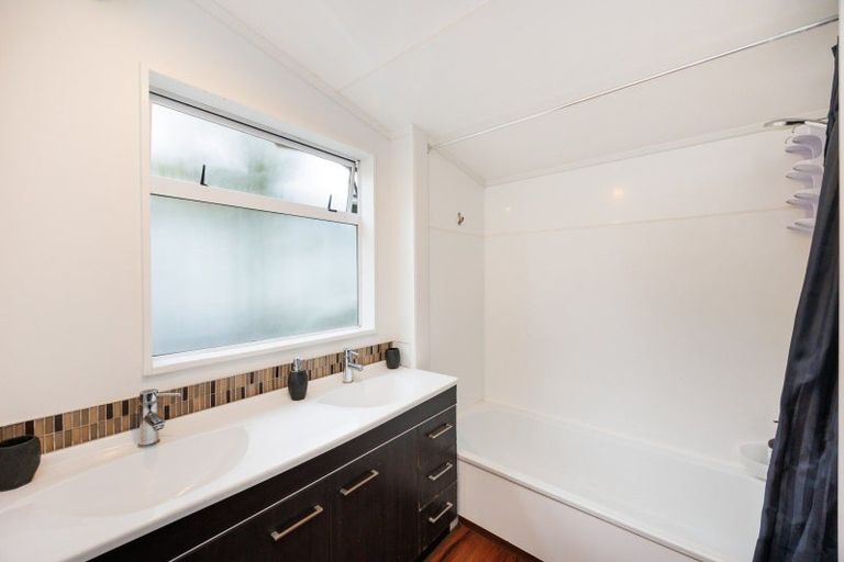 Photo of property in 148 Featherston Street, Palmerston North, 4410