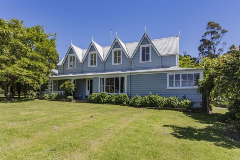 Photo of property in 211 Summerhill Road, Cust, Rangiora, 7471