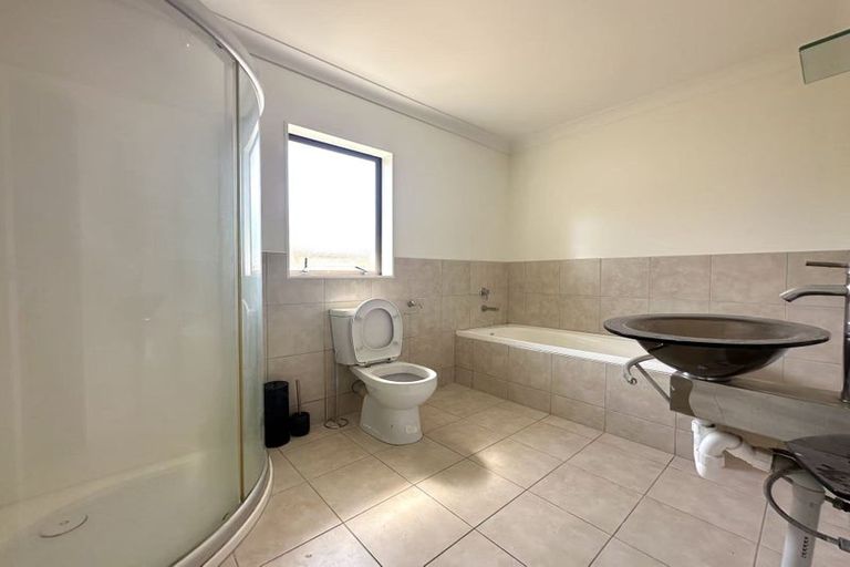 Photo of property in 15 Janway Avenue, Flat Bush, Auckland, 2016