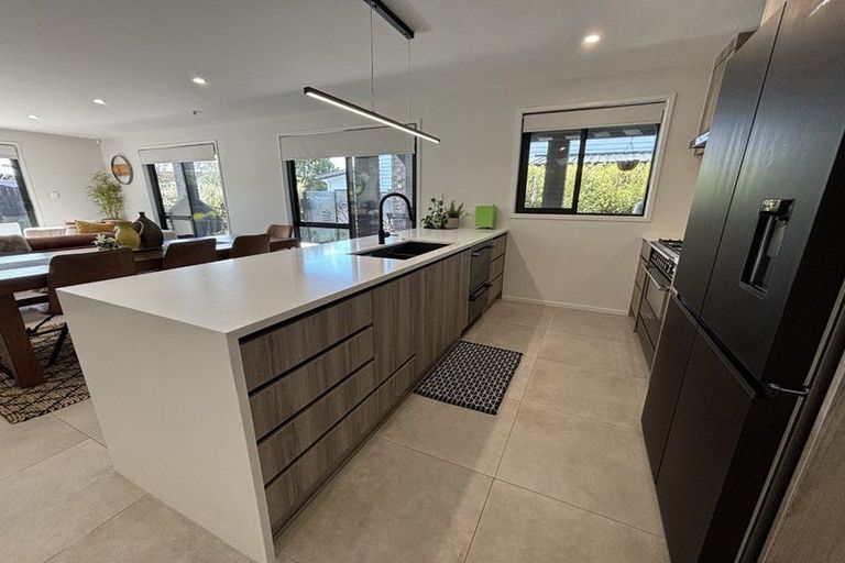 Photo of property in 16 Mutetai Road, Clarks Beach, 2122