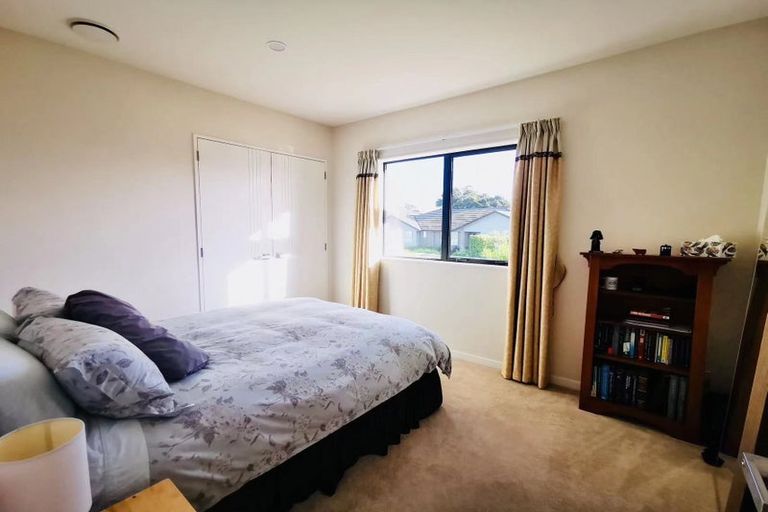 Photo of property in 14 Pohue Avenue, Huapai, Kumeu, 0810