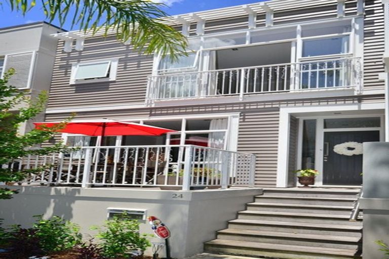 Photo of property in 24 Parkside Drive, Orewa, 0931