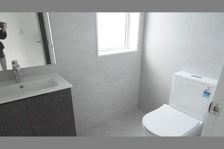 Photo of property in 28 Nephrite Lane, Henderson, Auckland, 0610