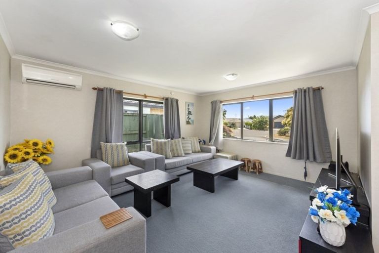 Photo of property in 19 Northmeadow Drive, Rototuna, Hamilton, 3210