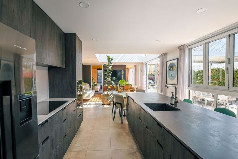 Photo of property in 76a Glandovey Road, Fendalton, Christchurch, 8052