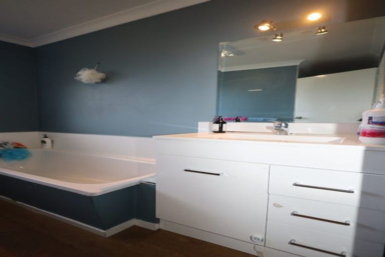 Photo of property in 36 Margaret Road, Bellevue, Tauranga, 3110