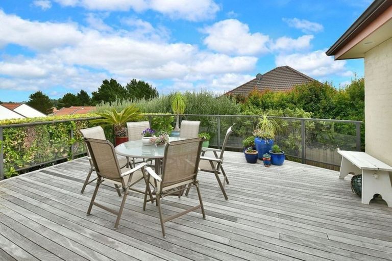 Photo of property in 127 Alec Craig Way, Gulf Harbour, Whangaparaoa, 0930